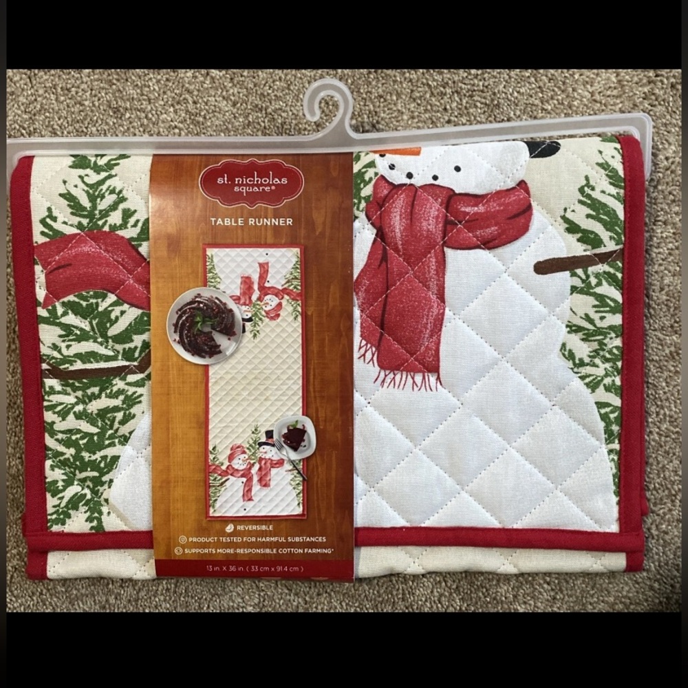 New St Nicholas Square Reversible Snowmen Holiday Table Runner 36"